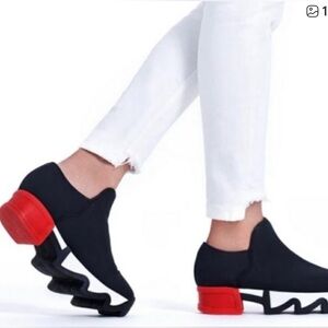 NEW iRi Women's WES I Black Red Low Top Platform Sneakers Size 37 US 6.5